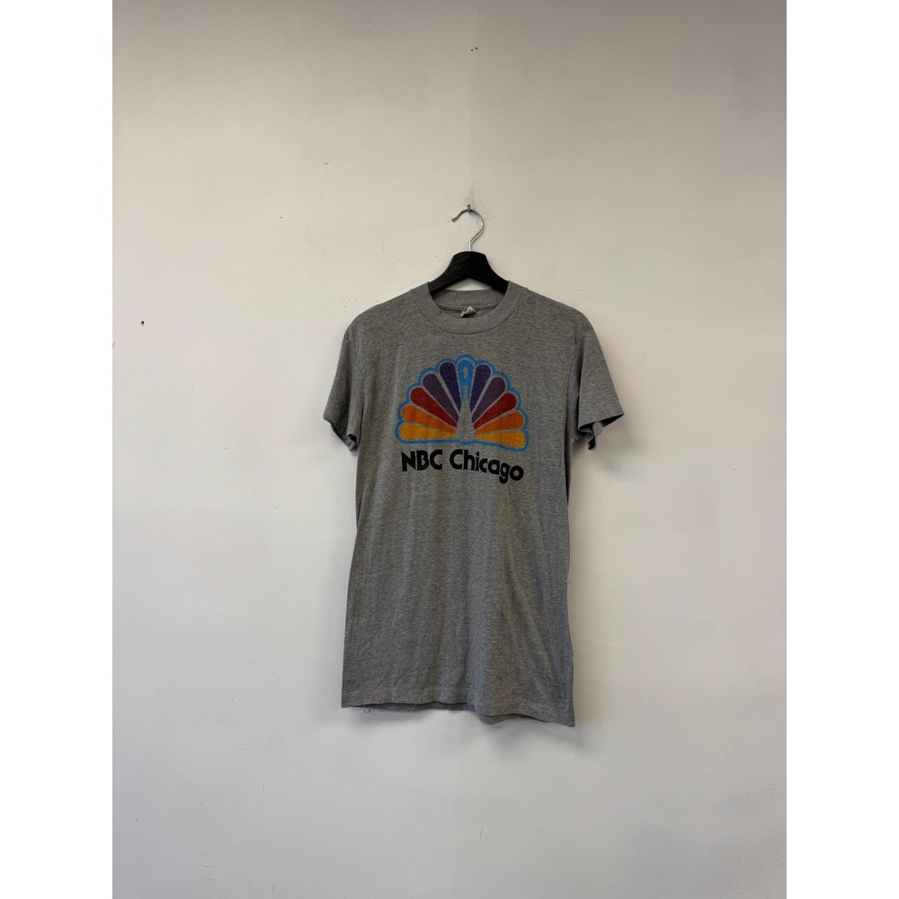 Vintage NBC Chicago Shirt Mens Small Gray Logo 7 Peacock Graphic Made USA 80s